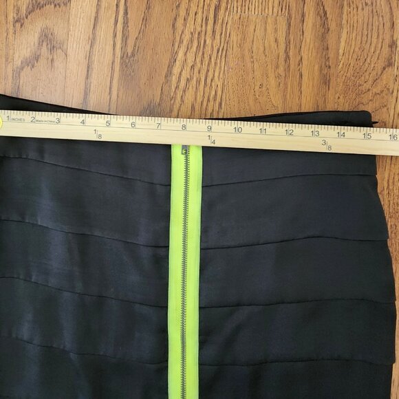 BB Dakota Mini Skirt Black with Yellow Lime Stripe Layered Ruffles Size 4 - Picture 3 of 8